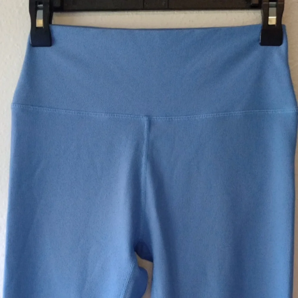 Wilo Ribbed Blue Athletic Yoga Legging Size S/ M - Picture 2 of 8